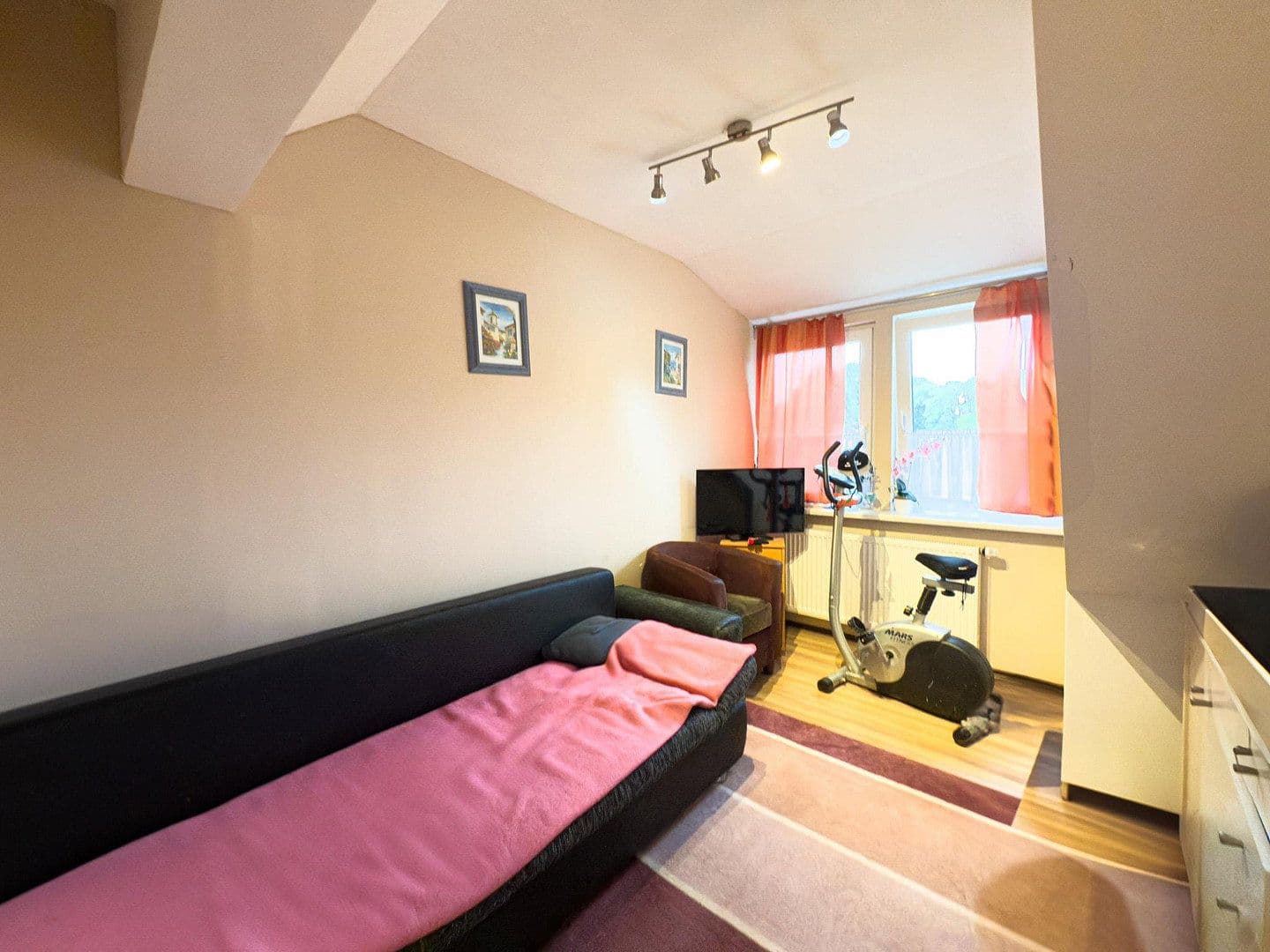 Prodej domu 122 m², pozemek 349 m², Oldendorf, Šlesvicko-Holštýnsko Prodej domu 122 m², pozemek 349 m², Oldendorf, Šlesvicko-Holštýnsko