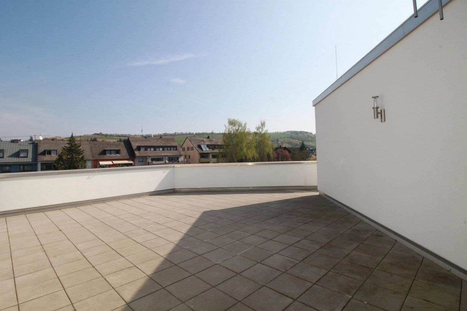 Pronájem bytu 1+1 26 m², Augustinusstrasse 15, Trier, Porýní-Falc Pronájem bytu 1+1 26 m², Augustinusstrasse 15, Trier, Porýní-Falc