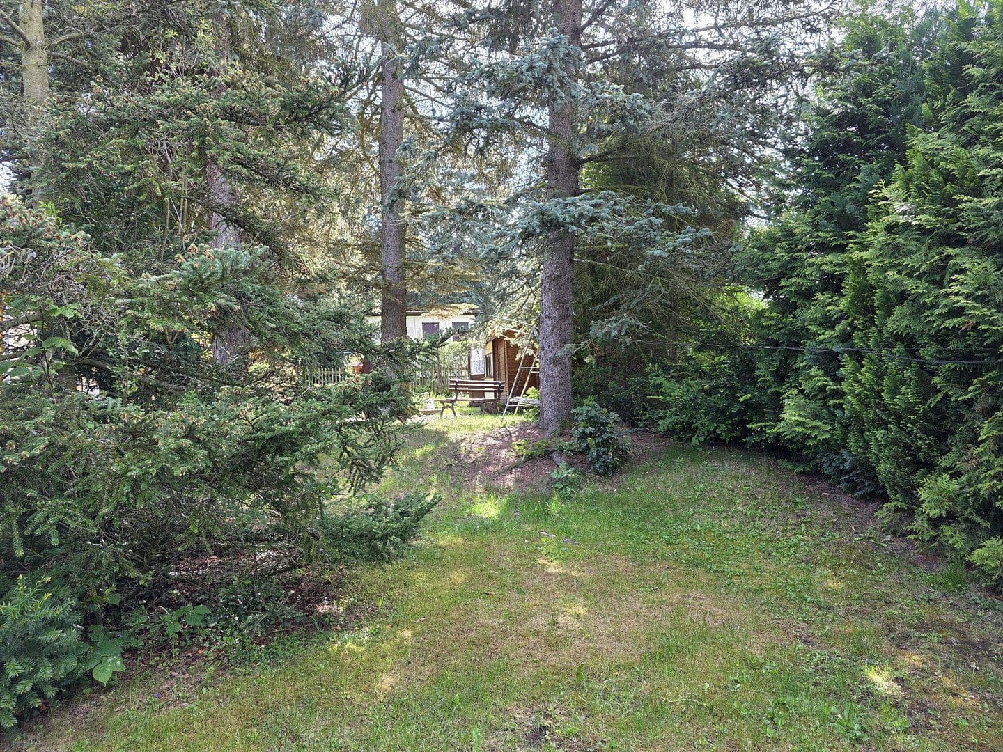 Prodej pozemku 1.000 m², Zu den Pappeln 15, Chemnitz, Sasko Prodej pozemku 1.000 m², Zu den Pappeln 15, Chemnitz, Sasko