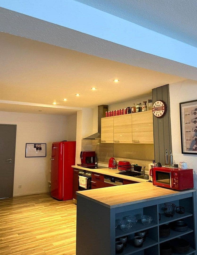 Pronájem bytu 4+1 105 m², Karlstr. 10, Alpirsbach, Bádensko-Württembersko Pronájem bytu 4+1 105 m², Karlstr. 10, Alpirsbach, Bádensko-Württembersko
