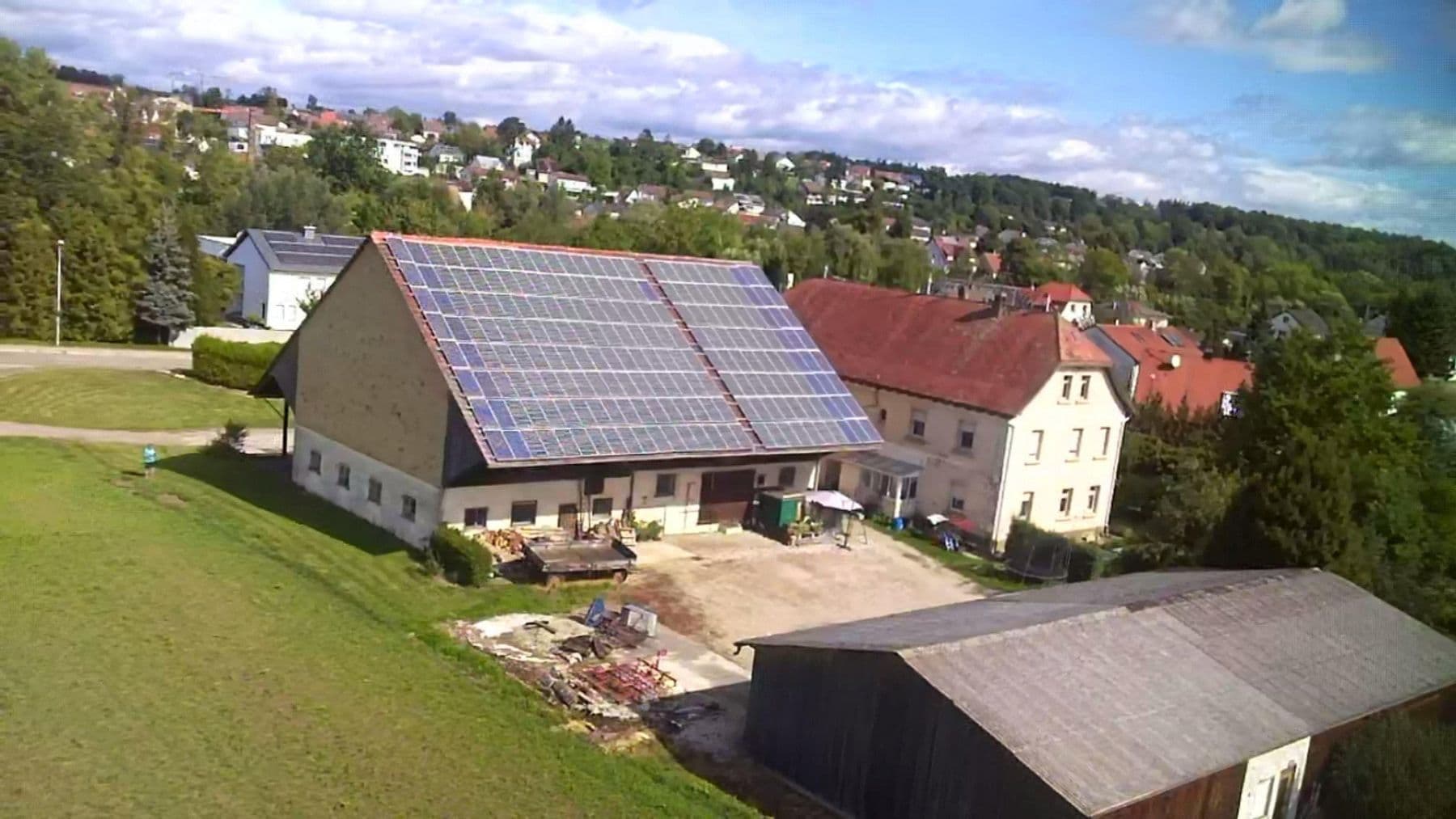 Prodej domu 230 m², pozemek 2.550 m², Volkersheimer Str. 4, Rottenacker, Bádensko-Württembersko Prodej domu 230 m², pozemek 2.550 m², Volkersheimer Str. 4, Rottenacker, Bádensko-Württembersko