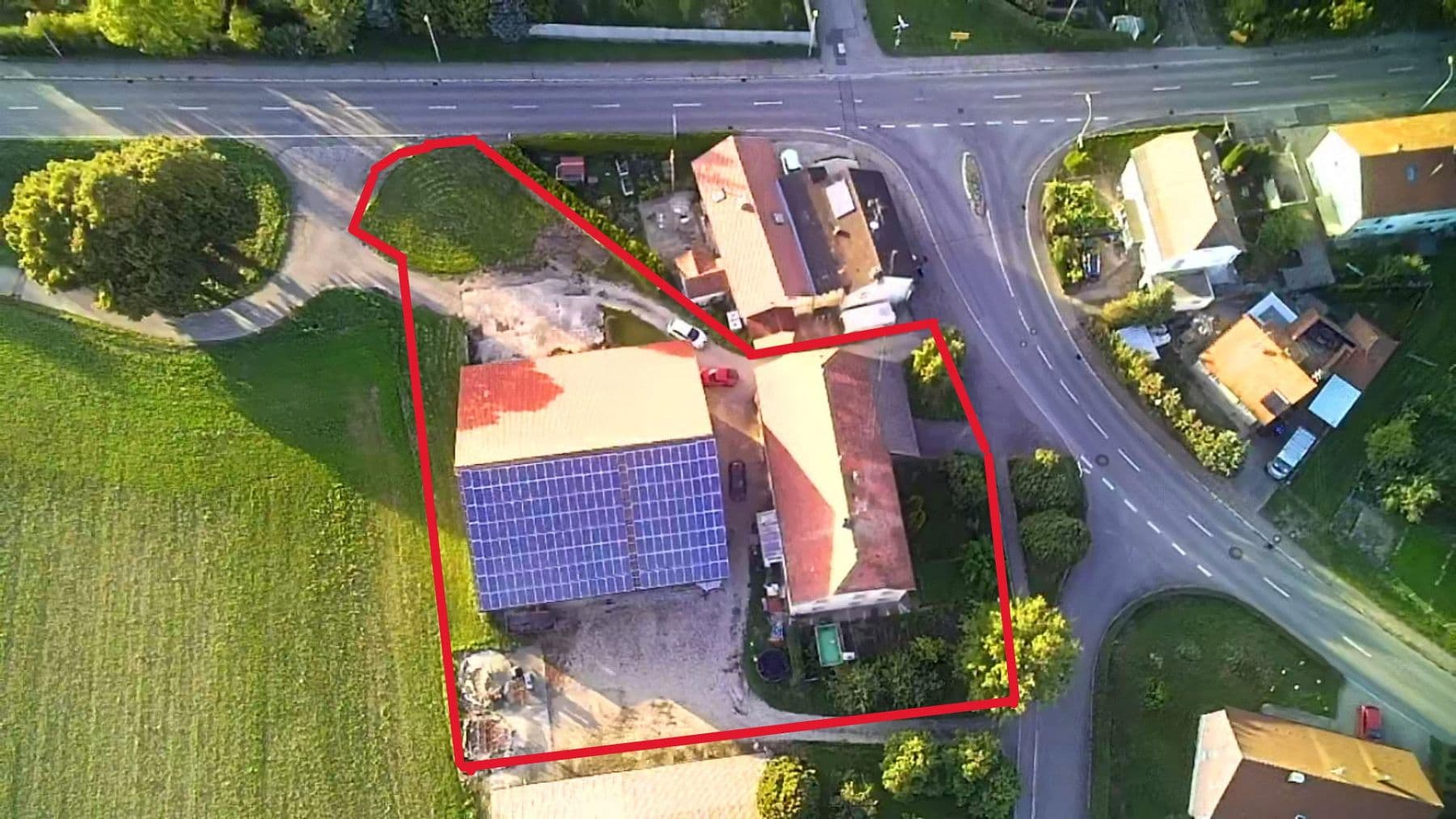 Prodej domu 230 m², pozemek 2.550 m², Volkersheimer Str. 4, Rottenacker, Bádensko-Württembersko Prodej domu 230 m², pozemek 2.550 m², Volkersheimer Str. 4, Rottenacker, Bádensko-Württembersko
