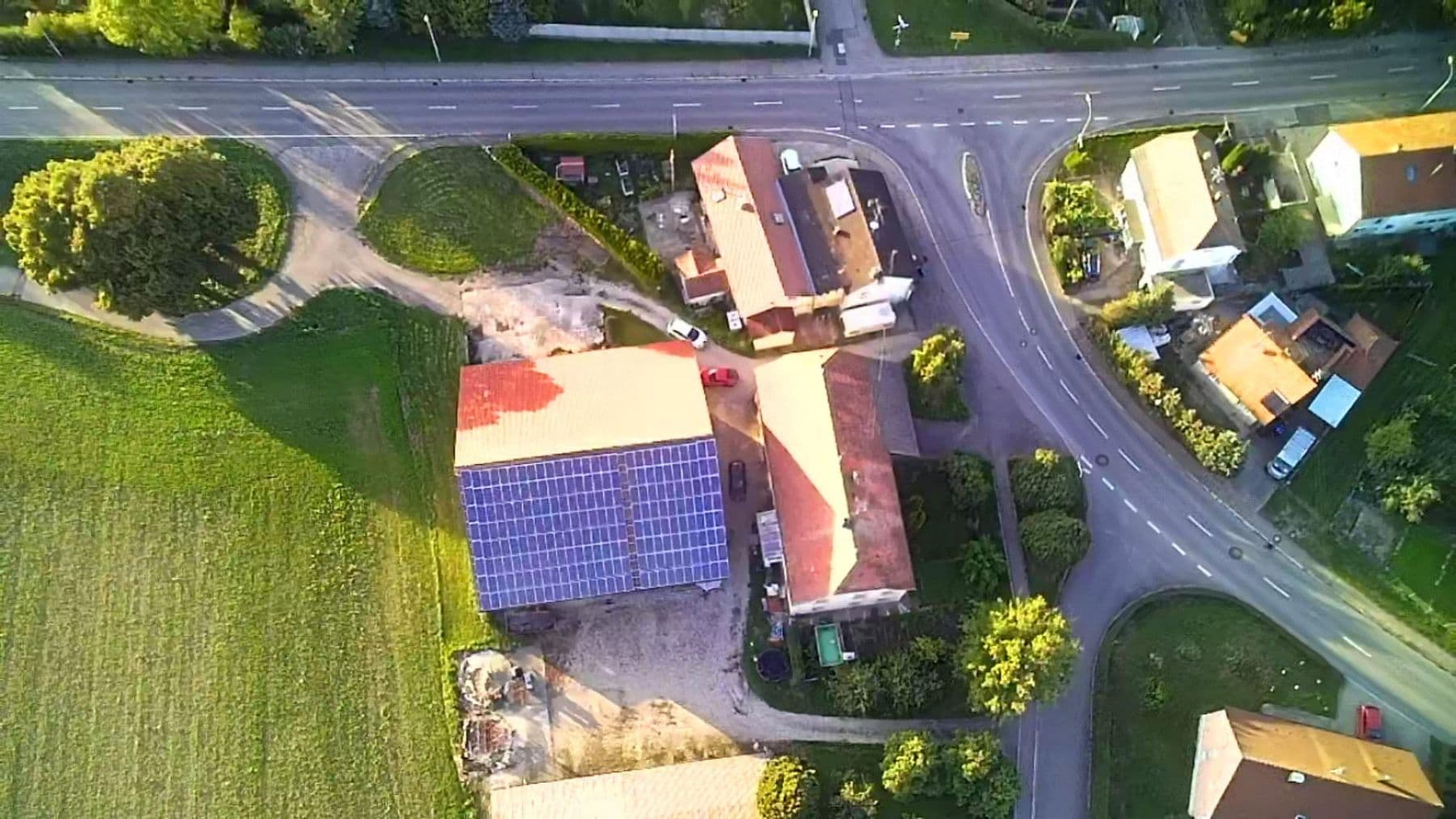 Prodej domu 230 m², pozemek 2.550 m², Volkersheimer Str. 4, Rottenacker, Bádensko-Württembersko Prodej domu 230 m², pozemek 2.550 m², Volkersheimer Str. 4, Rottenacker, Bádensko-Württembersko