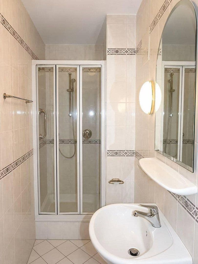 Prodej bytu 4+1 116 m², St. Anna Str. 125, Trier, Porýní-Falc Prodej bytu 4+1 116 m², St. Anna Str. 125, Trier, Porýní-Falc