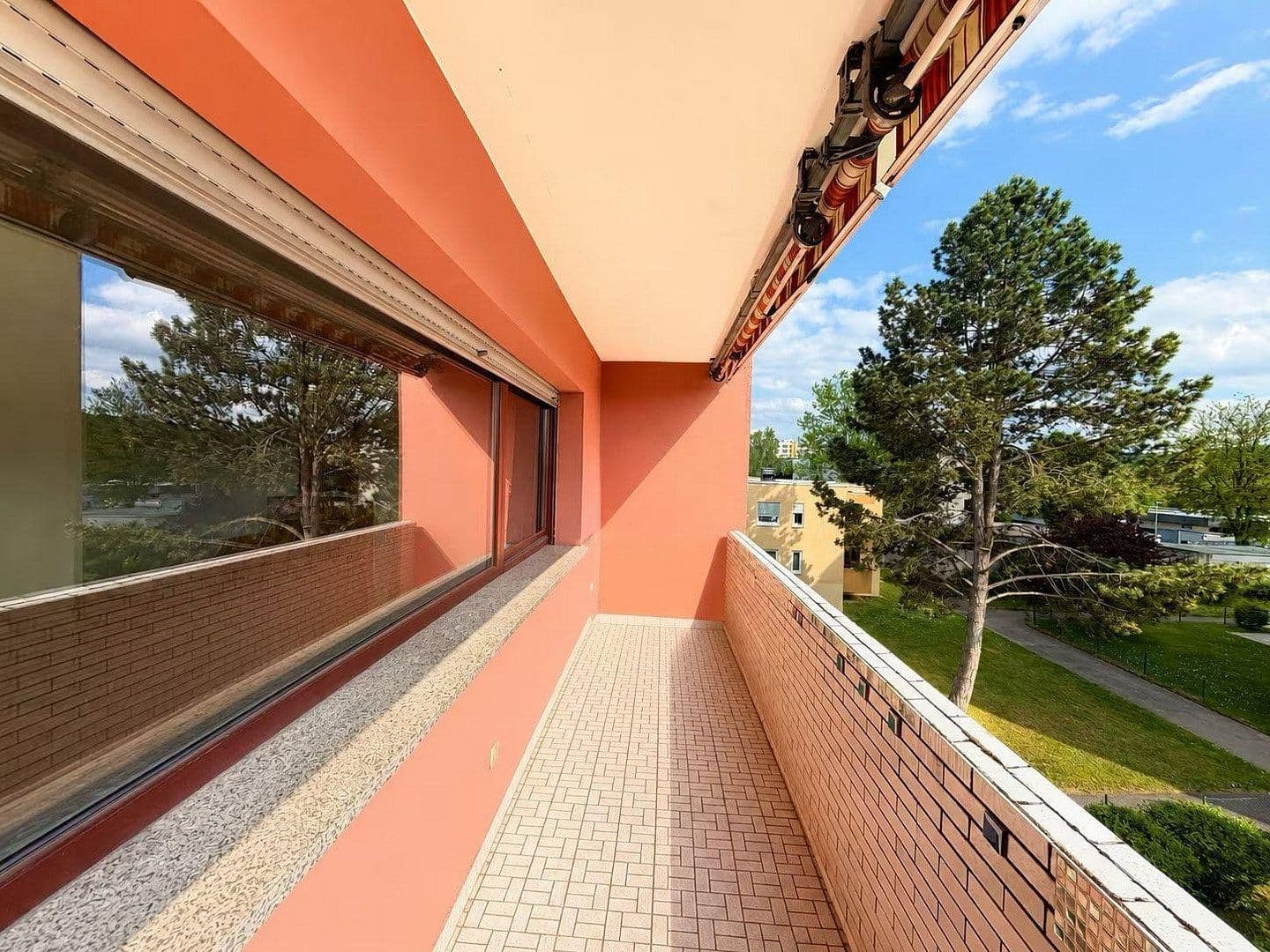 Prodej bytu 4+1 116 m², St. Anna Str. 125, Trier, Porýní-Falc Prodej bytu 4+1 116 m², St. Anna Str. 125, Trier, Porýní-Falc