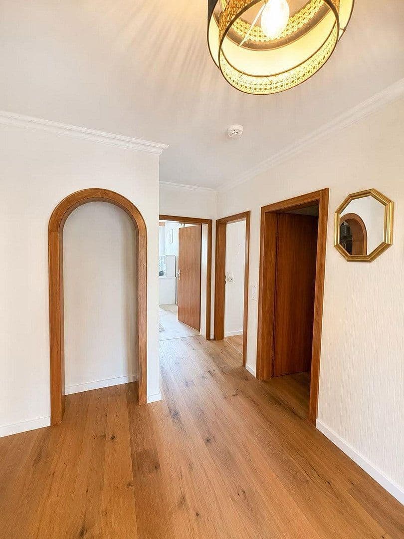 Prodej bytu 4+1 116 m², St. Anna Str. 125, Trier, Porýní-Falc Prodej bytu 4+1 116 m², St. Anna Str. 125, Trier, Porýní-Falc