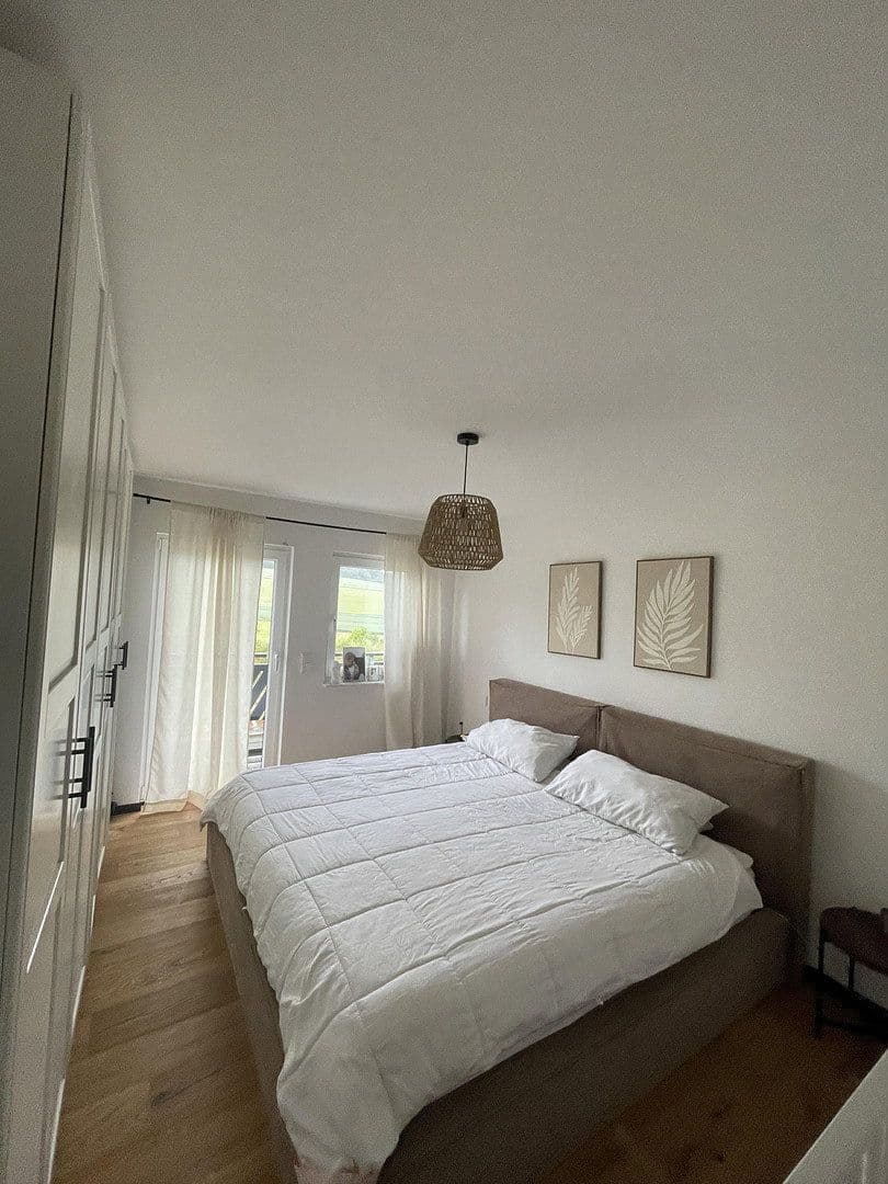 Prodej domu 263 m², pozemek 522 m², Mönsheim, Bádensko-Württembersko Prodej domu 263 m², pozemek 522 m², Mönsheim, Bádensko-Württembersko