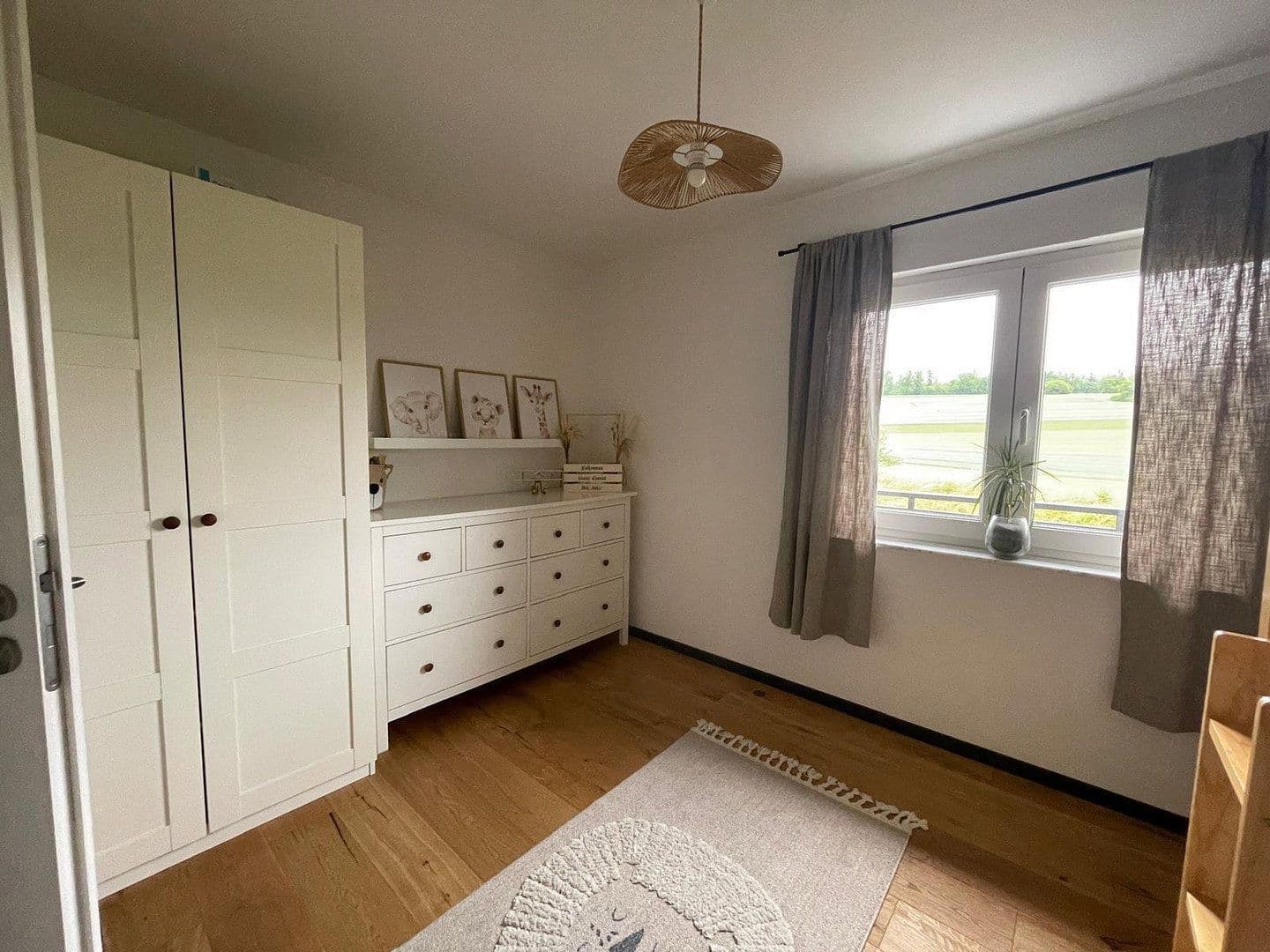 Prodej domu 263 m², pozemek 522 m², Mönsheim, Bádensko-Württembersko Prodej domu 263 m², pozemek 522 m², Mönsheim, Bádensko-Württembersko