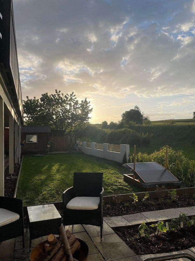 Prodej domu 263 m², pozemek 522 m², Mönsheim, Bádensko-Württembersko Prodej domu 263 m², pozemek 522 m², Mönsheim, Bádensko-Württembersko