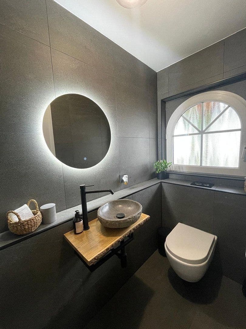 Prodej domu 263 m², pozemek 522 m², Mönsheim, Bádensko-Württembersko Prodej domu 263 m², pozemek 522 m², Mönsheim, Bádensko-Württembersko