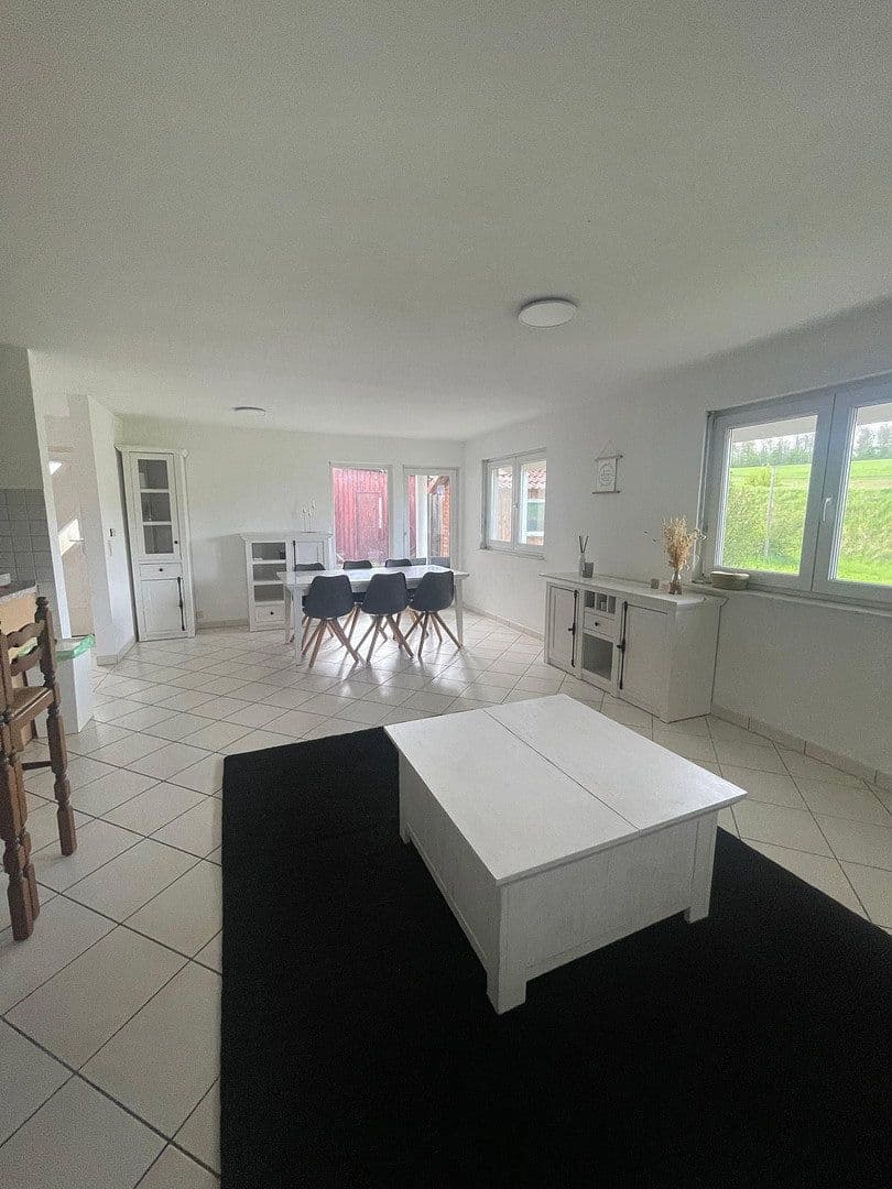 Prodej domu 263 m², pozemek 522 m², Mönsheim, Bádensko-Württembersko Prodej domu 263 m², pozemek 522 m², Mönsheim, Bádensko-Württembersko