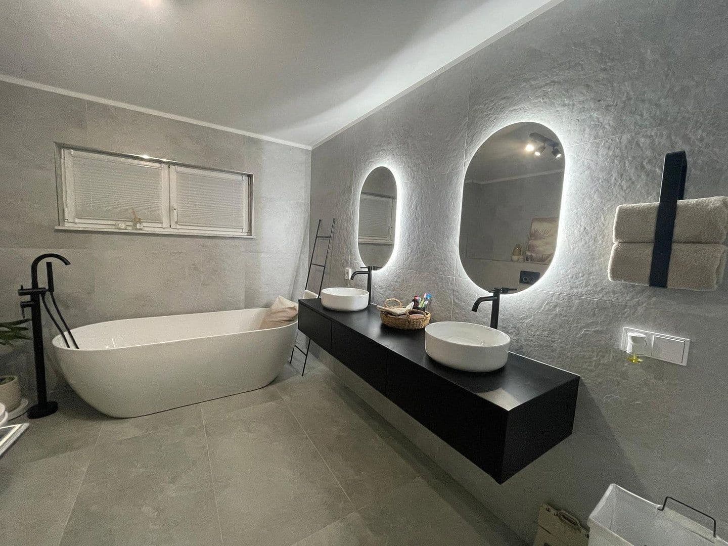 Prodej domu 263 m², pozemek 522 m², Mönsheim, Bádensko-Württembersko Prodej domu 263 m², pozemek 522 m², Mönsheim, Bádensko-Württembersko