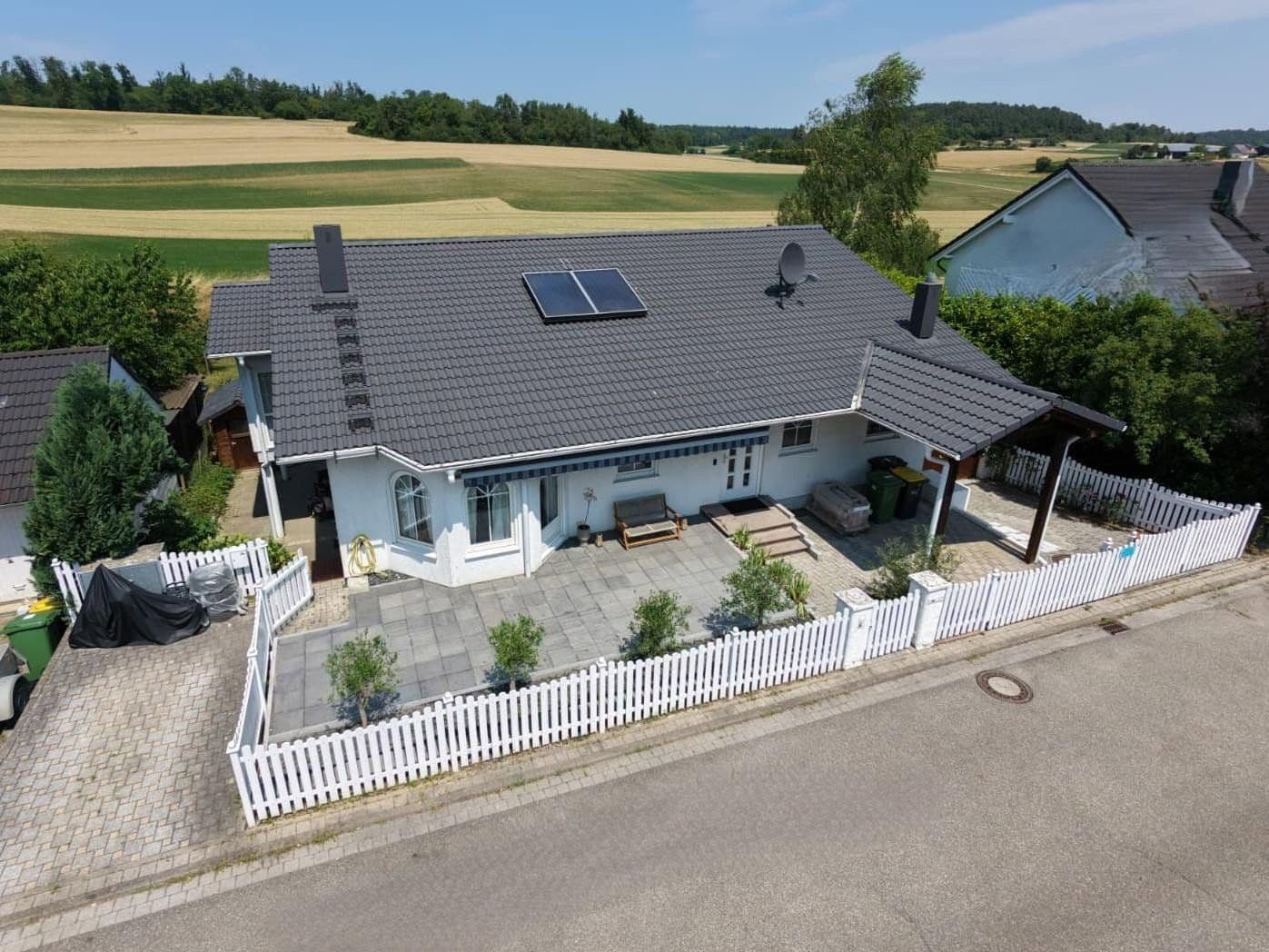 Prodej domu 263 m², pozemek 522 m², Mönsheim, Bádensko-Württembersko Prodej domu 263 m², pozemek 522 m², Mönsheim, Bádensko-Württembersko