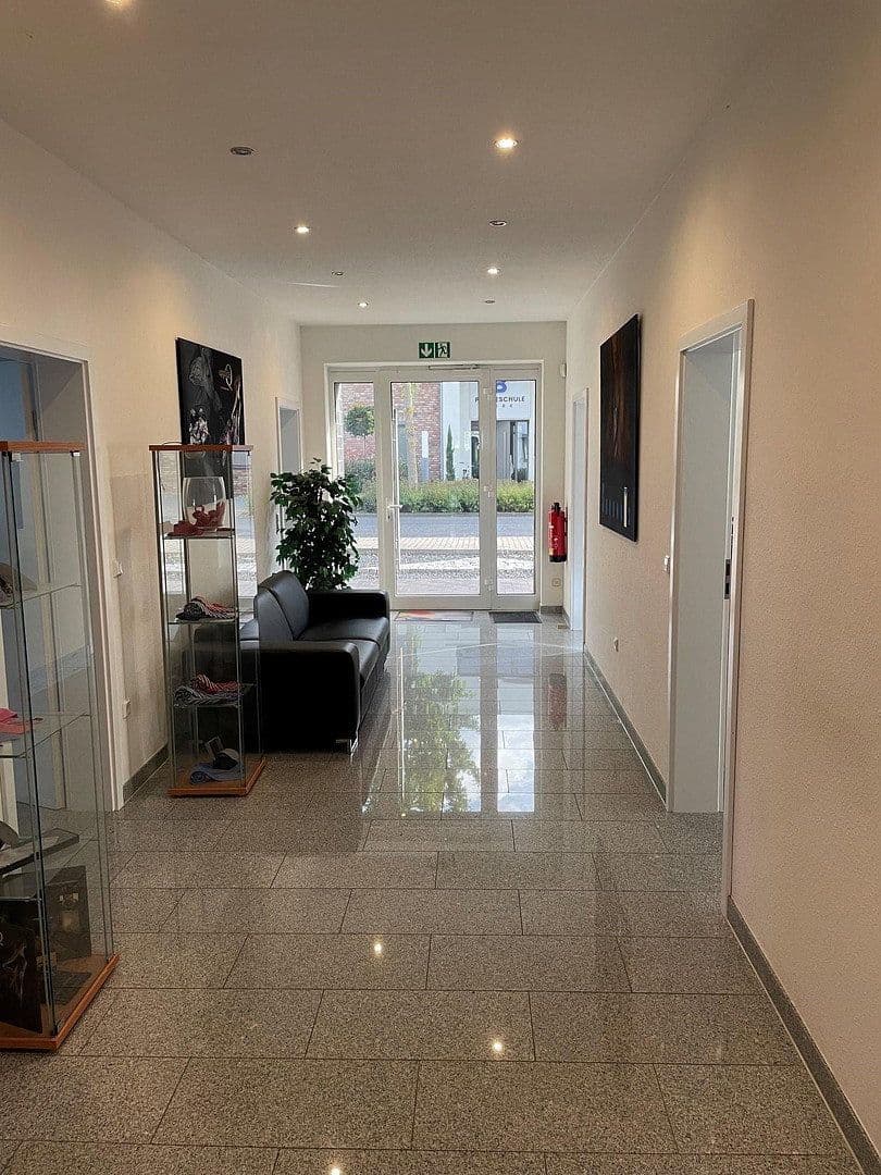 Pronájem kanceláře 520 m², Von-Ketteler-Strasse, Kempen, Severní Porýní-Vestfálsko Pronájem kanceláře 520 m², Von-Ketteler-Strasse, Kempen, Severní Porýní-Vestfálsko