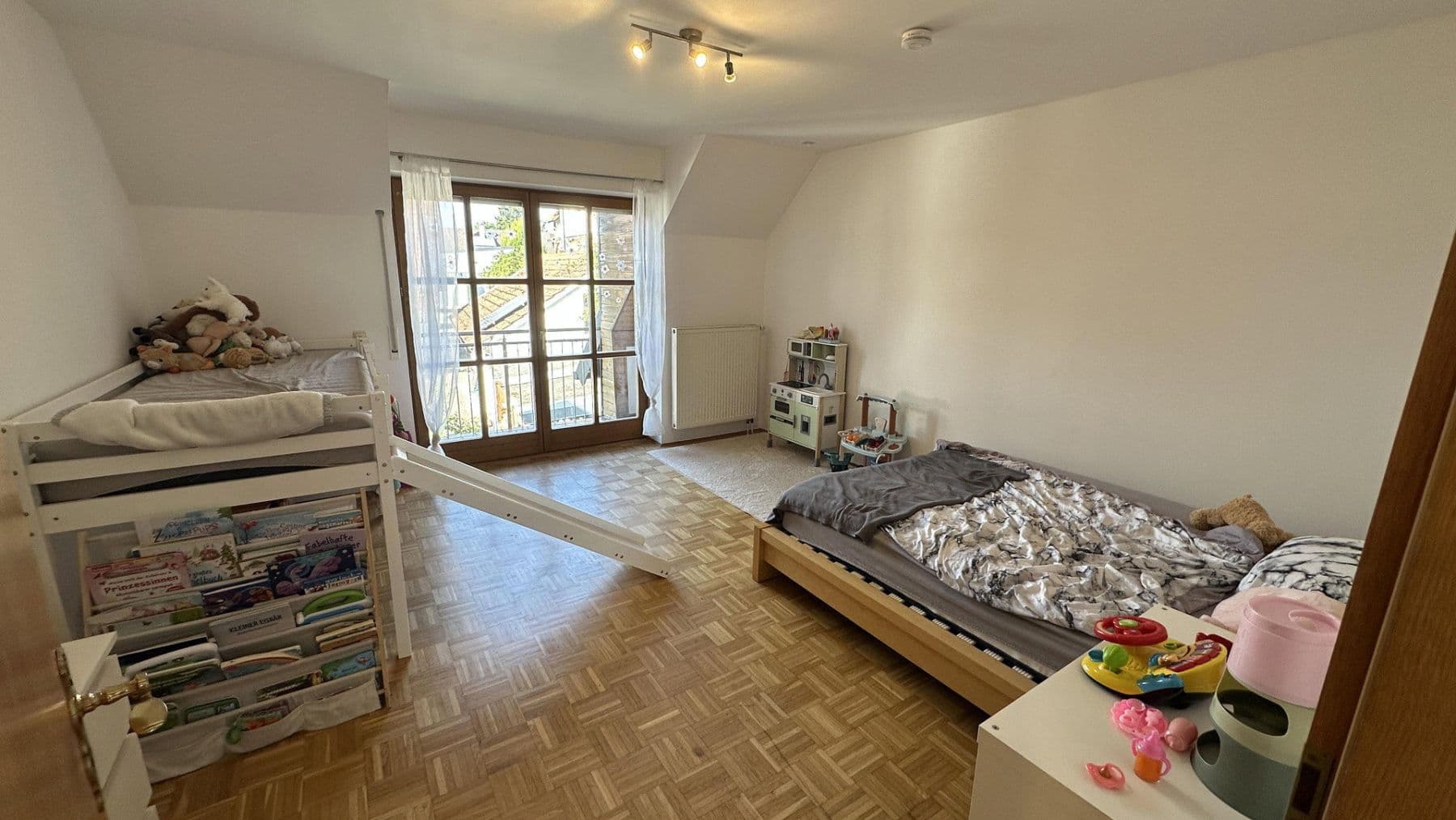 Pronájem domu 150 m², pozemek 325 m², Seubersdorf in der Oberpfalz, Bavorsko Pronájem domu 150 m², pozemek 325 m², Seubersdorf in der Oberpfalz, Bavorsko
