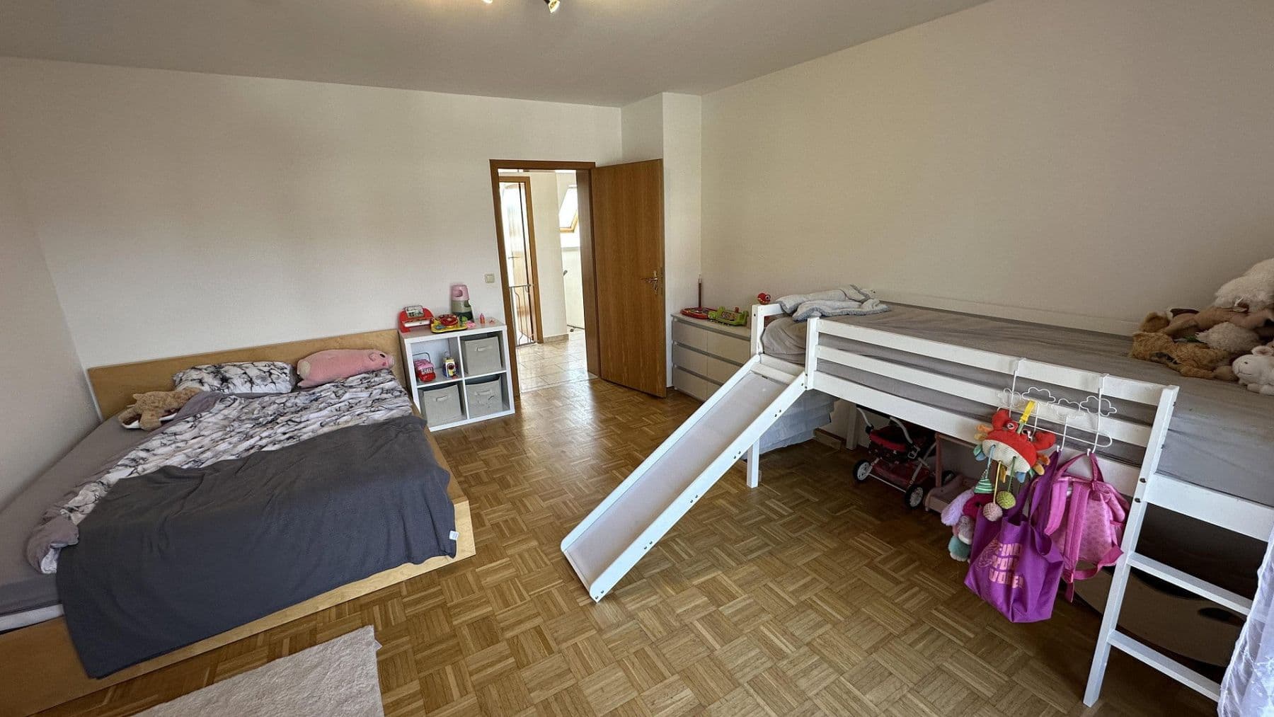 Pronájem domu 150 m², pozemek 325 m², Seubersdorf in der Oberpfalz, Bavorsko Pronájem domu 150 m², pozemek 325 m², Seubersdorf in der Oberpfalz, Bavorsko