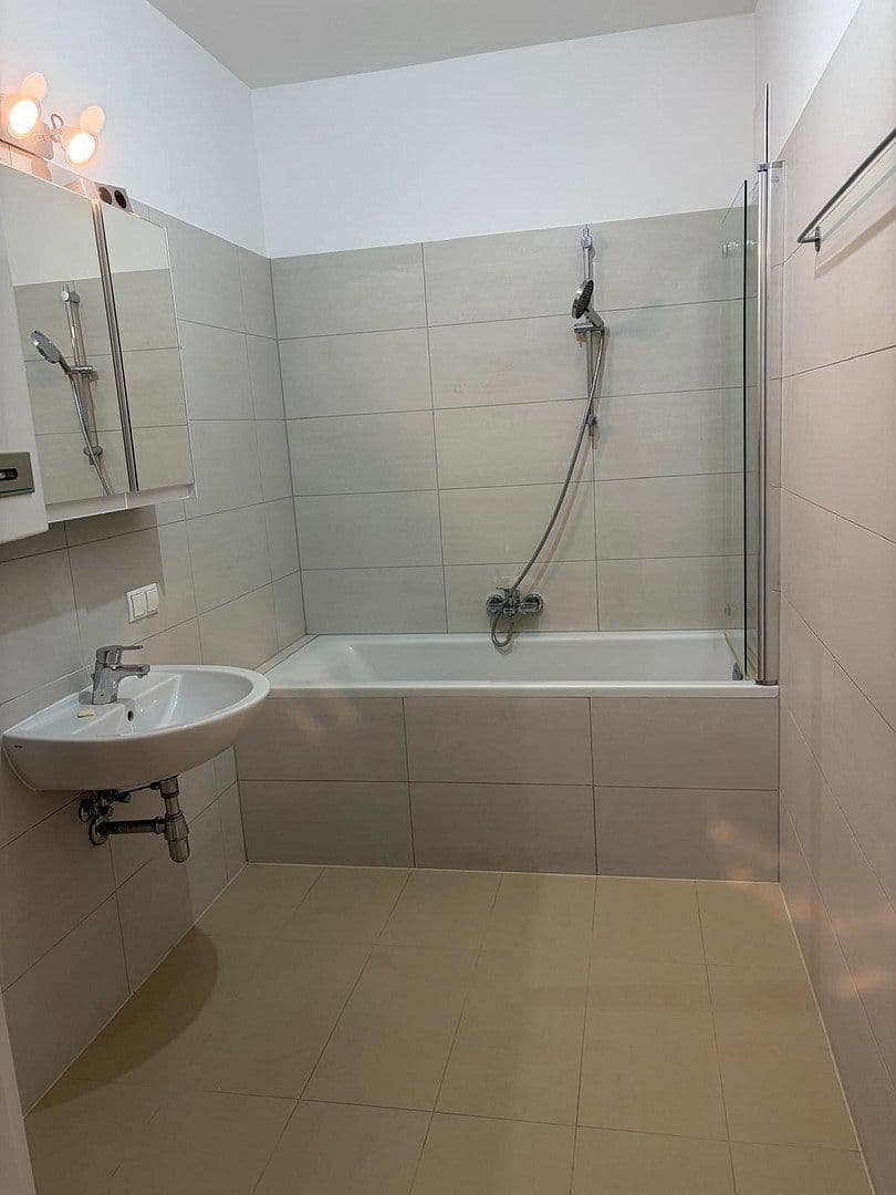 Pronájem bytu 2+1 64 m², Graz, Štýrsko Pronájem bytu 2+1 64 m², Graz, Štýrsko