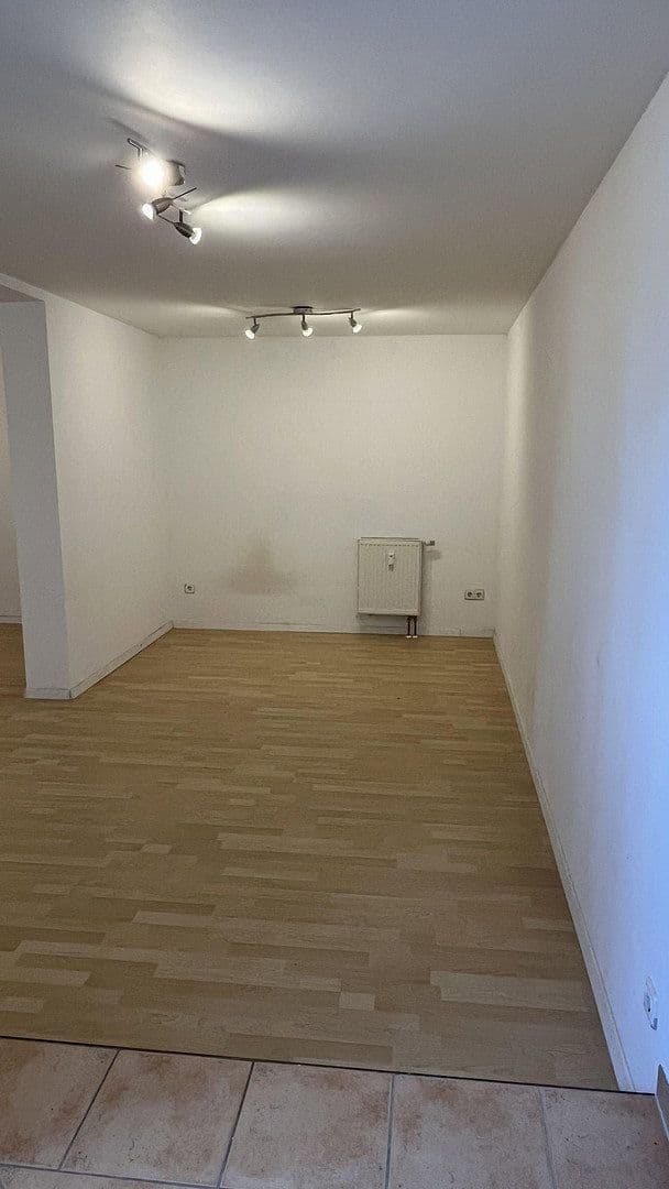 Pronájem bytu 1+1 47 m², Eichendorffstraße 2, Esslingen am Neckar, Bádensko-Württembersko Pronájem bytu 1+1 47 m², Eichendorffstraße 2, Esslingen am Neckar, Bádensko-Württembersko