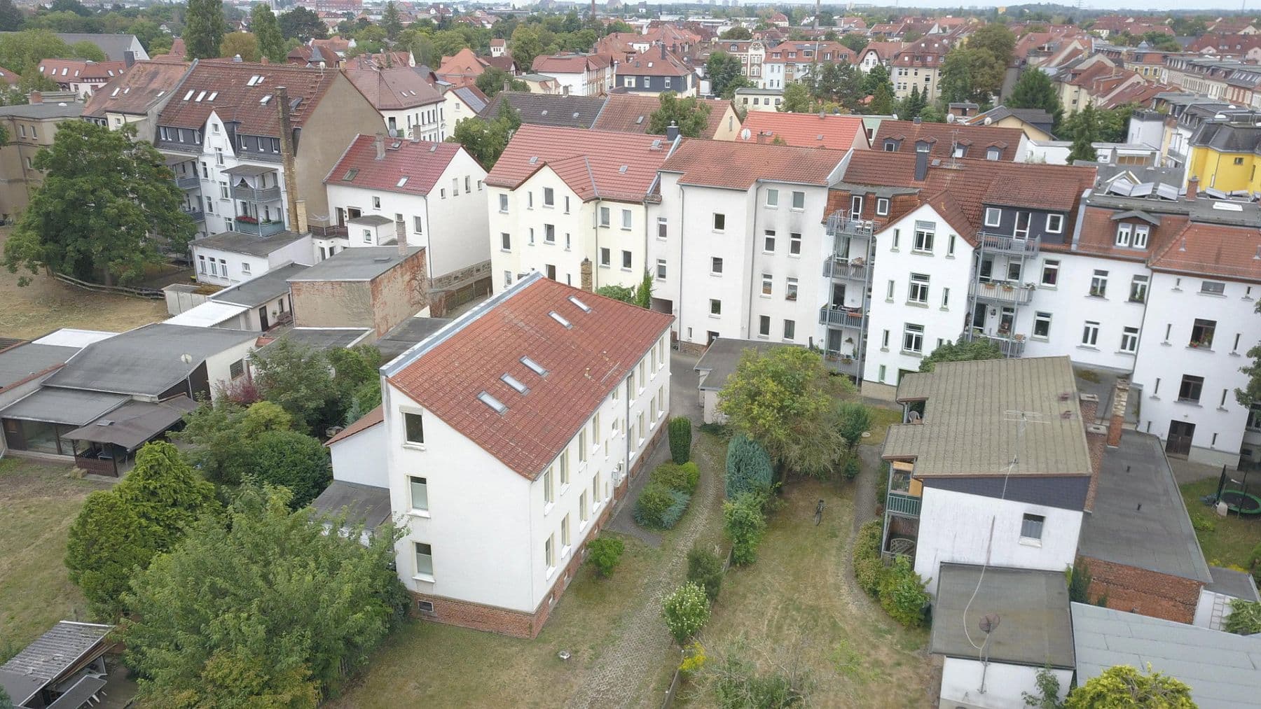 Prodej domu 722 m², pozemek 980 m², Leipziger Straße 66, Leipzig, Sasko Prodej domu 722 m², pozemek 980 m², Leipziger Straße 66, Leipzig, Sasko