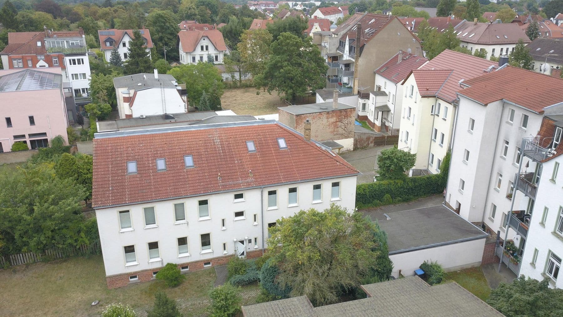 Prodej domu 722 m², pozemek 980 m², Leipziger Straße 66, Leipzig, Sasko Prodej domu 722 m², pozemek 980 m², Leipziger Straße 66, Leipzig, Sasko
