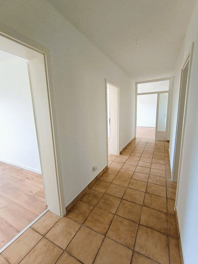 Pronájem bytu 3+1 95 m², Bahnhofstraße 19-21, Castrop-Rauxel, Severní Porýní-Vestfálsko Pronájem bytu 3+1 95 m², Bahnhofstraße 19-21, Castrop-Rauxel, Severní Porýní-Vestfálsko