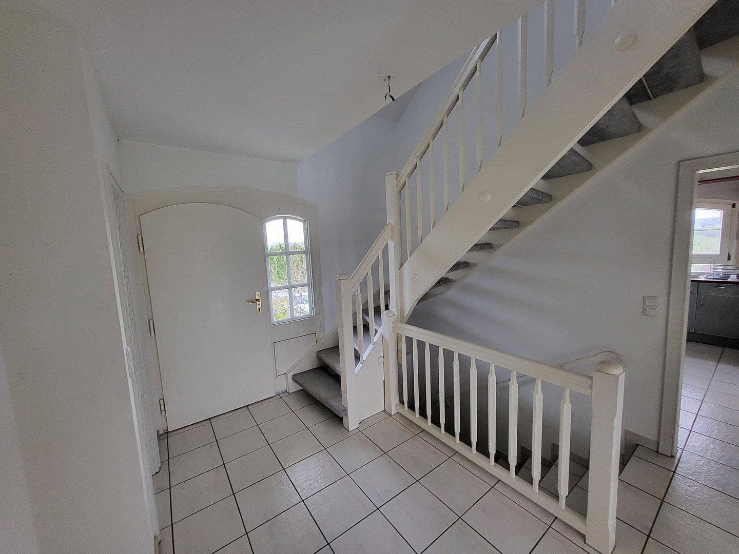 Pronájem domu 150 m², pozemek 767 m², Feuerdornweg 4, Ravenstein, Bádensko-Württembersko Pronájem domu 150 m², pozemek 767 m², Feuerdornweg 4, Ravenstein, Bádensko-Württembersko