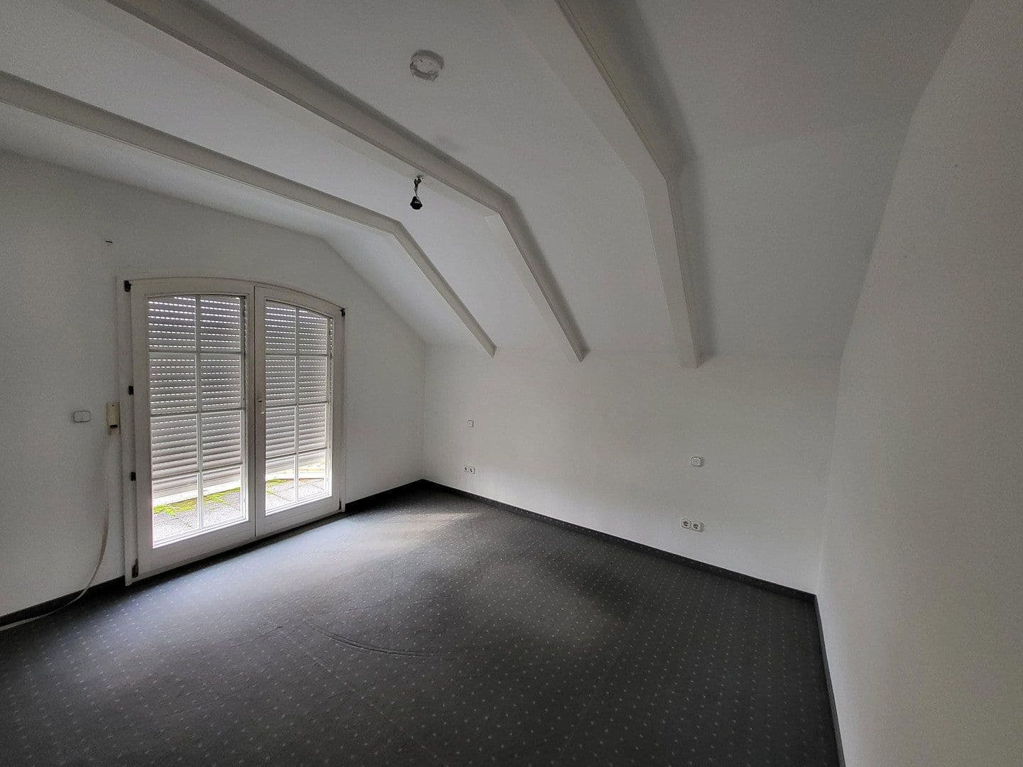 Pronájem domu 150 m², pozemek 767 m², Feuerdornweg 4, Ravenstein, Bádensko-Württembersko Pronájem domu 150 m², pozemek 767 m², Feuerdornweg 4, Ravenstein, Bádensko-Württembersko