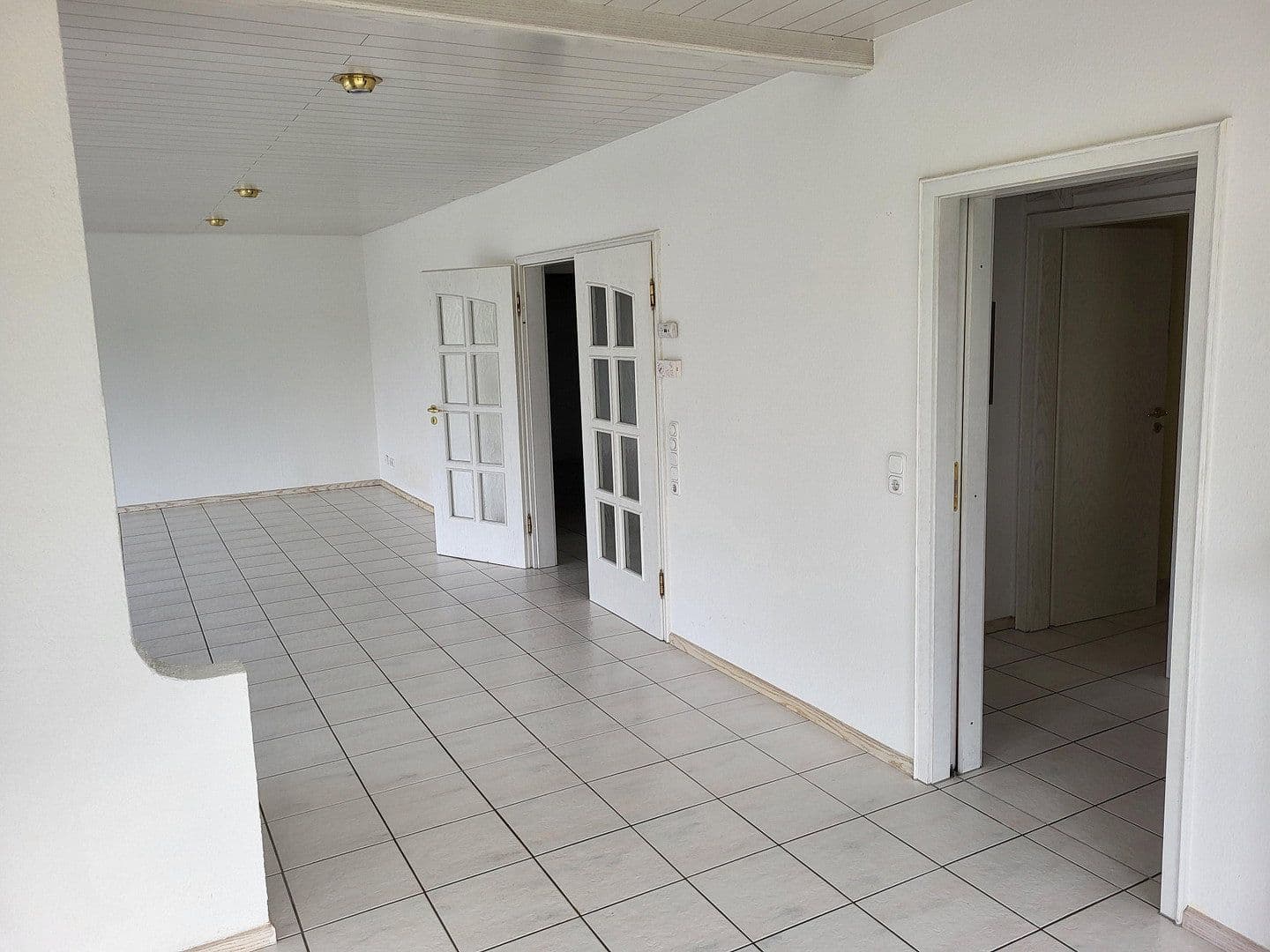 Pronájem domu 150 m², pozemek 767 m², Feuerdornweg 4, Ravenstein, Bádensko-Württembersko Pronájem domu 150 m², pozemek 767 m², Feuerdornweg 4, Ravenstein, Bádensko-Württembersko