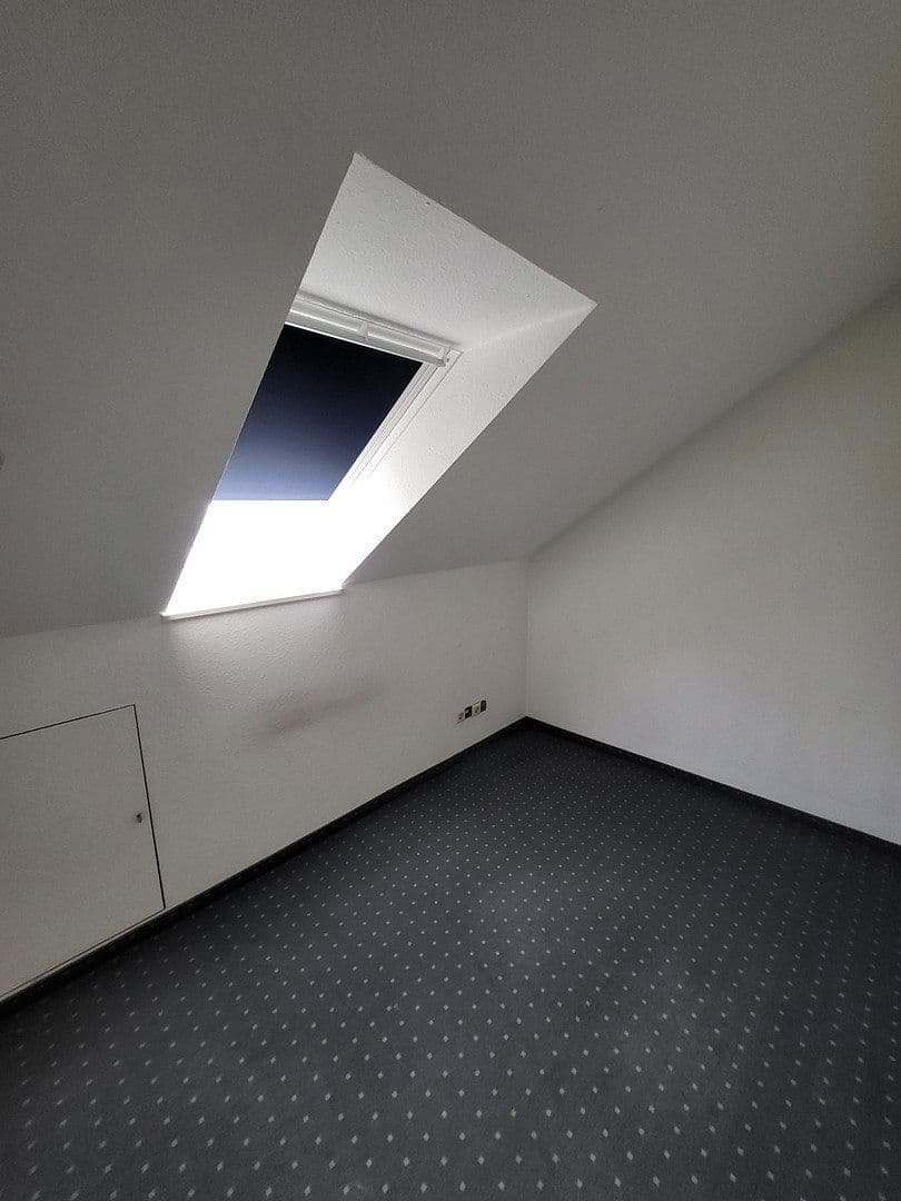 Pronájem domu 150 m², pozemek 767 m², Feuerdornweg 4, Ravenstein, Bádensko-Württembersko Pronájem domu 150 m², pozemek 767 m², Feuerdornweg 4, Ravenstein, Bádensko-Württembersko