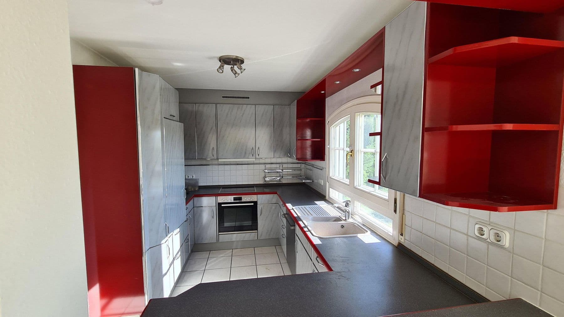 Pronájem domu 150 m², pozemek 767 m², Feuerdornweg 4, Ravenstein, Bádensko-Württembersko Pronájem domu 150 m², pozemek 767 m², Feuerdornweg 4, Ravenstein, Bádensko-Württembersko