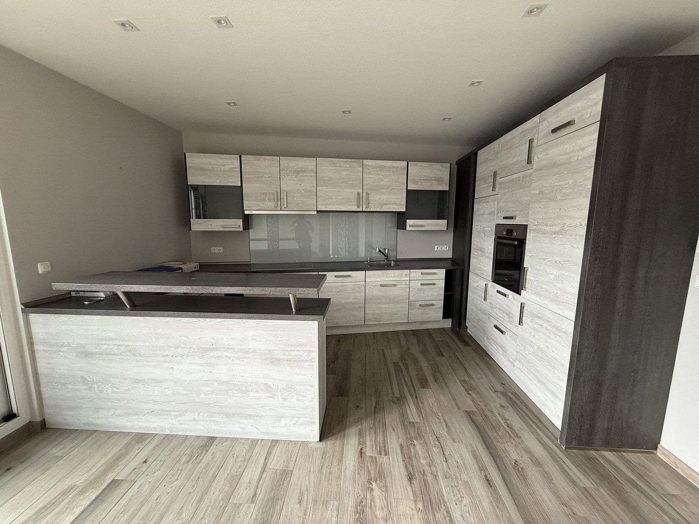 Prodej bytu 4+1 143 m², Ginsheim-Gustavsburg, Hessen Prodej bytu 4+1 143 m², Ginsheim-Gustavsburg, Hessen