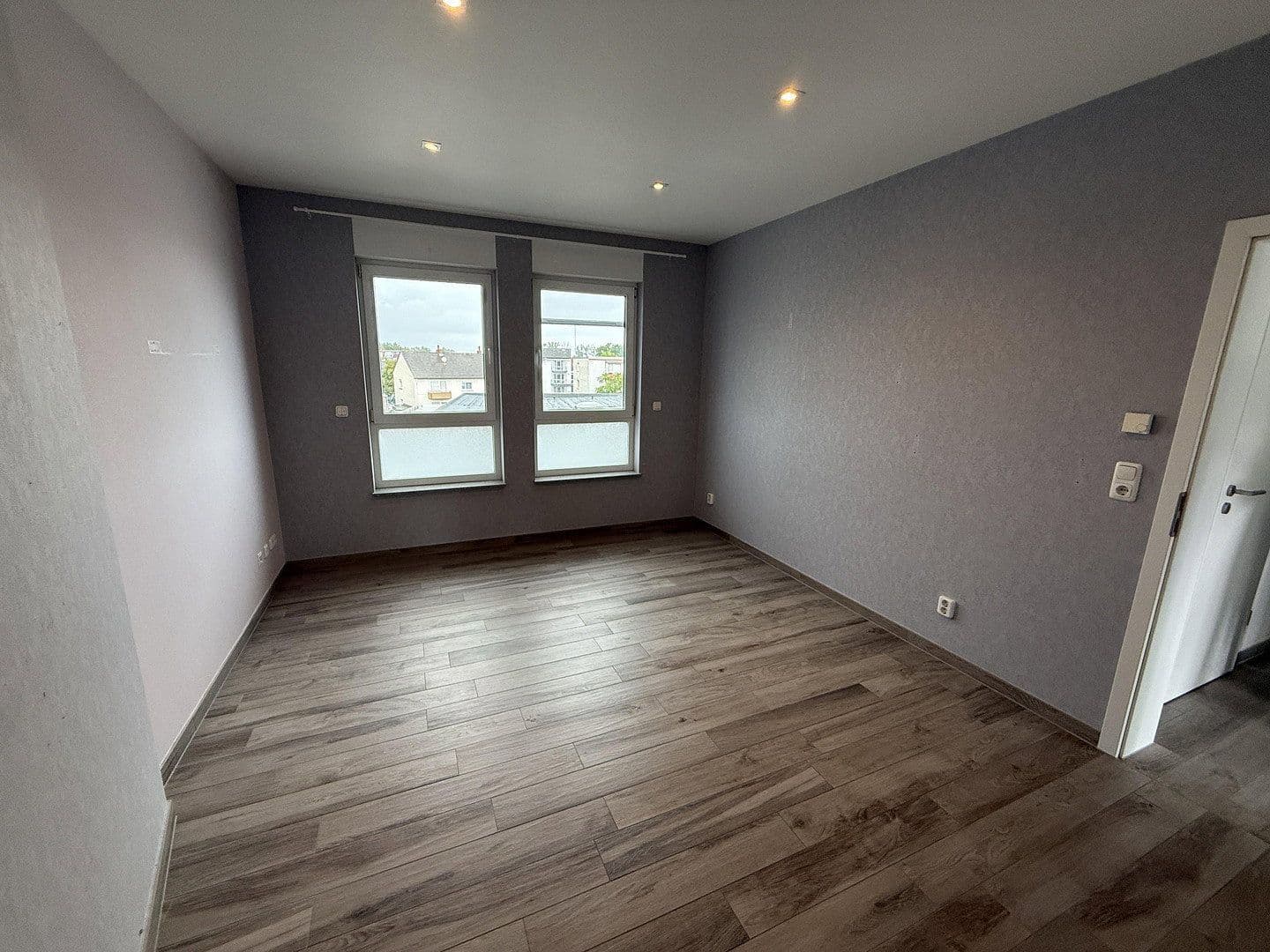 Prodej bytu 4+1 143 m², Ginsheim-Gustavsburg, Hessen Prodej bytu 4+1 143 m², Ginsheim-Gustavsburg, Hessen