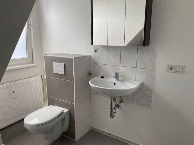 Pronájem bytu 1+1 34 m², Kirchplatz 8a, Bad Salzungen, Durynsko Pronájem bytu 1+1 34 m², Kirchplatz 8a, Bad Salzungen, Durynsko