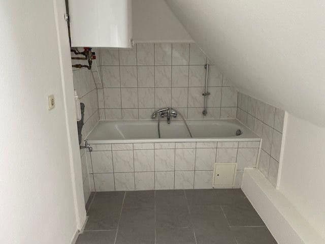 Pronájem bytu 1+1 34 m², Kirchplatz 8a, Bad Salzungen, Durynsko Pronájem bytu 1+1 34 m², Kirchplatz 8a, Bad Salzungen, Durynsko