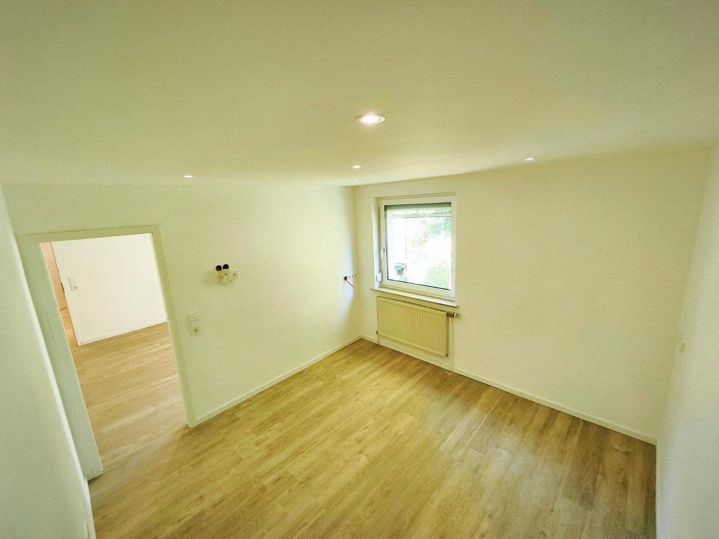 Pronájem bytu 3+1 55 m², Burgstr. 51, Stuttgart, Bádensko-Württembersko Pronájem bytu 3+1 55 m², Burgstr. 51, Stuttgart, Bádensko-Württembersko