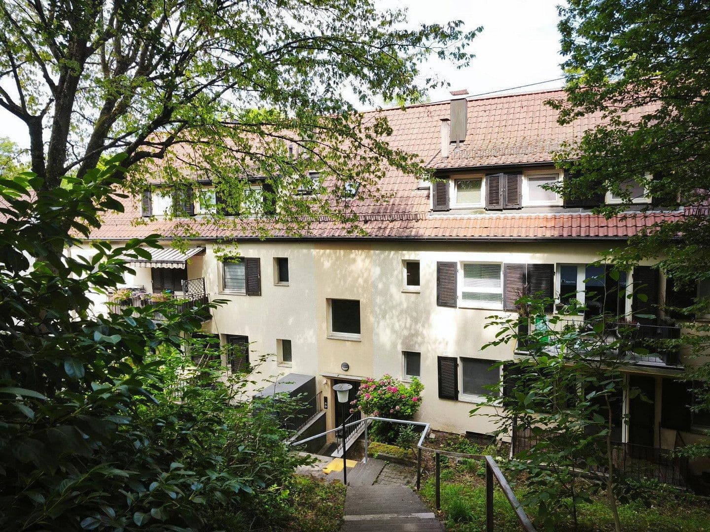 Pronájem bytu 3+1 55 m², Burgstr. 51, Stuttgart, Bádensko-Württembersko Pronájem bytu 3+1 55 m², Burgstr. 51, Stuttgart, Bádensko-Württembersko