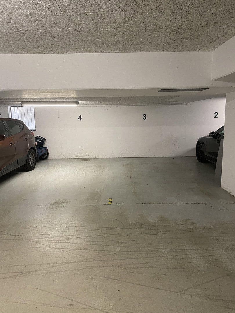 Prodej bytu 3+1 96 m², Steinbacher Hohl 31, Frankfurt OT Praunheim, Hessen Prodej bytu 3+1 96 m², Steinbacher Hohl 31, Frankfurt OT Praunheim, Hessen