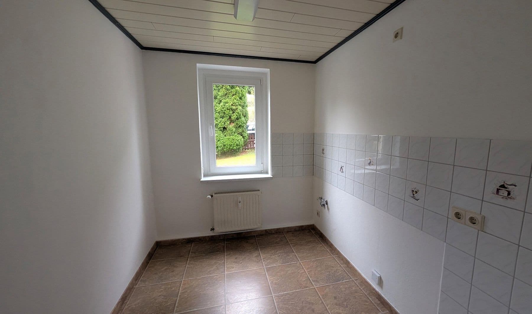 Pronájem bytu 5+1 114 m², Freiberger Str. 10 b, Neuhausen/Erzgebirge, Sasko Pronájem bytu 5+1 114 m², Freiberger Str. 10 b, Neuhausen/Erzgebirge, Sasko