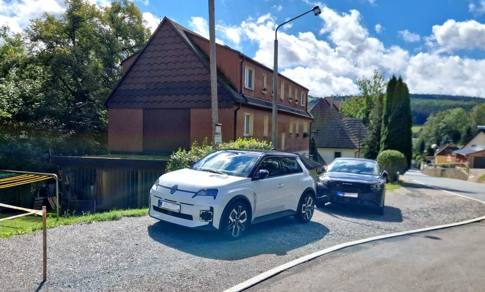 Pronájem bytu 5+1 114 m², Freiberger Str. 10 b, Neuhausen/Erzgebirge, Sasko Pronájem bytu 5+1 114 m², Freiberger Str. 10 b, Neuhausen/Erzgebirge, Sasko