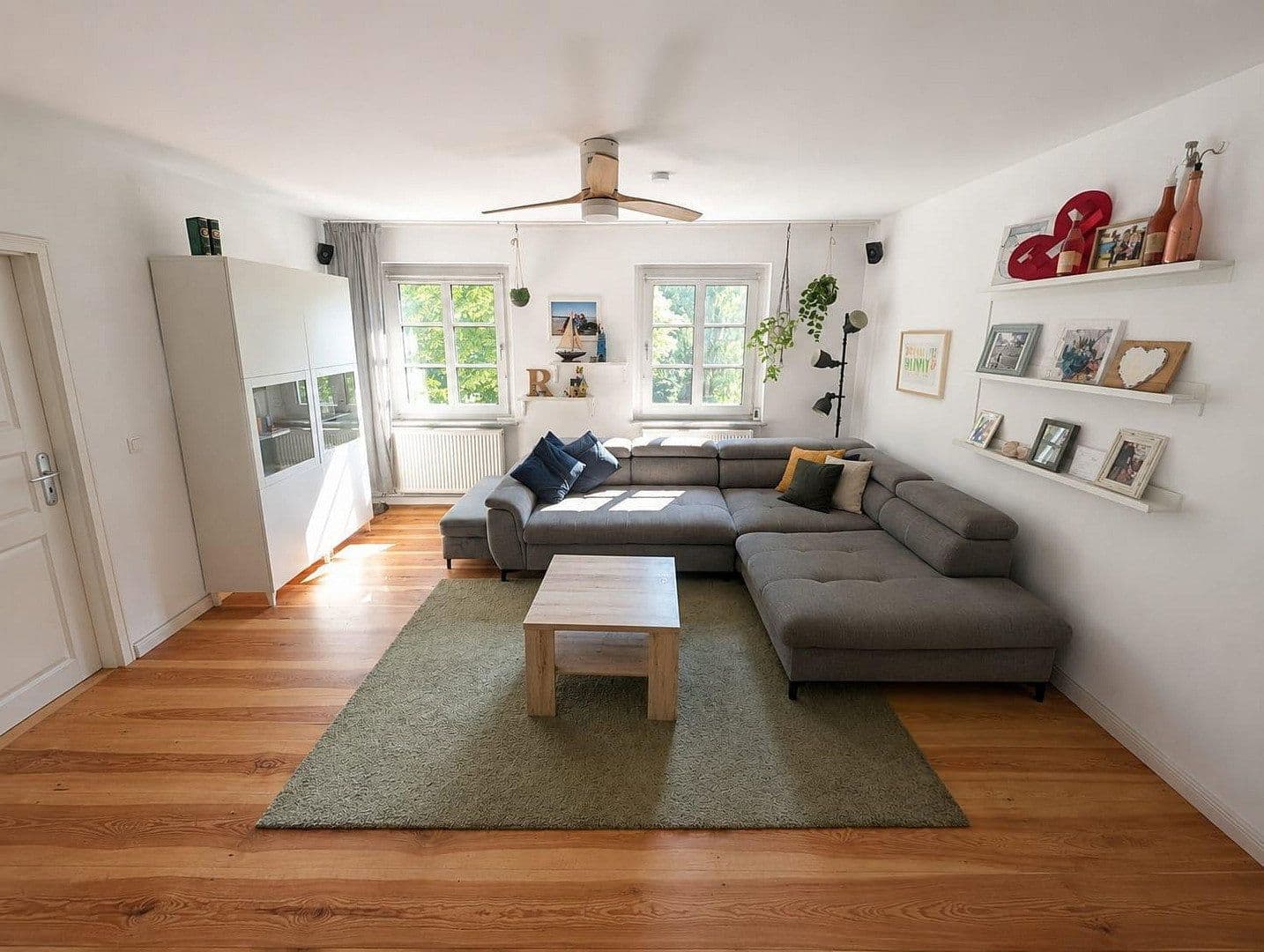 Prodej bytu 3+1 75 m², Berlin, Berlín Prodej bytu 3+1 75 m², Berlin, Berlín