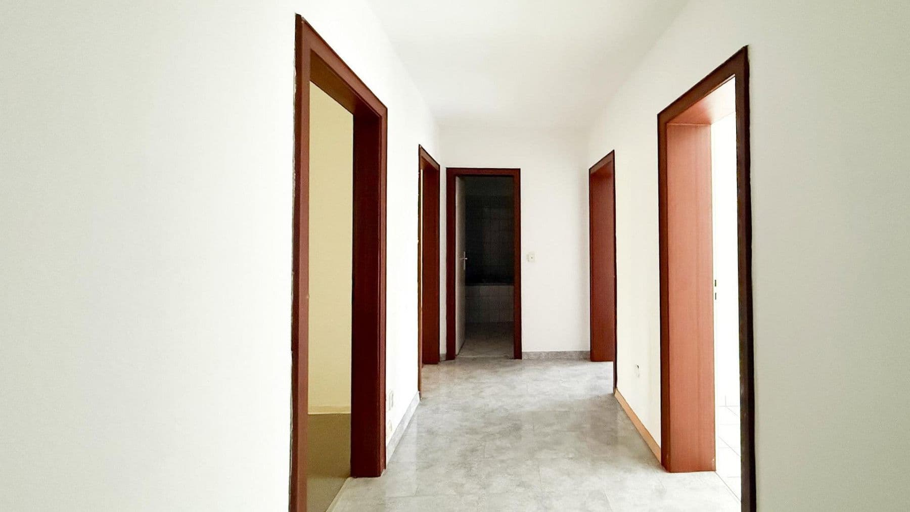 Pronájem bytu 3+1 76 m², Frankenstr. 75, Essen, Severní Porýní-Vestfálsko Pronájem bytu 3+1 76 m², Frankenstr. 75, Essen, Severní Porýní-Vestfálsko