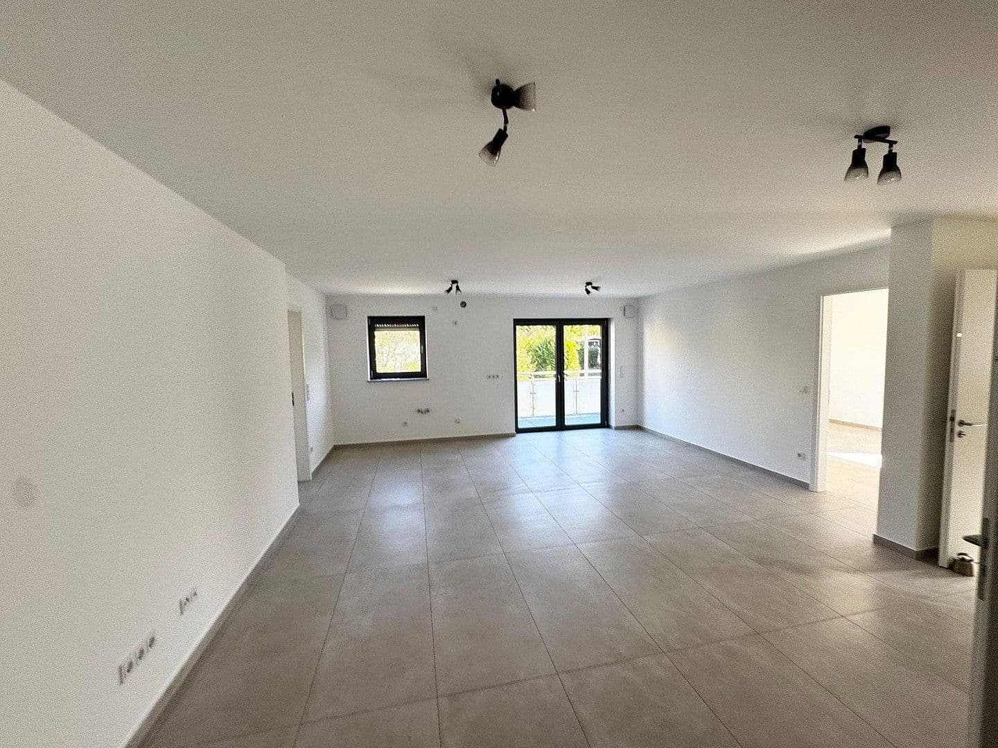 Pronájem bytu 3+1 86 m², Kaiserstraße 41c, Waldbröl, Severní Porýní-Vestfálsko Pronájem bytu 3+1 86 m², Kaiserstraße 41c, Waldbröl, Severní Porýní-Vestfálsko