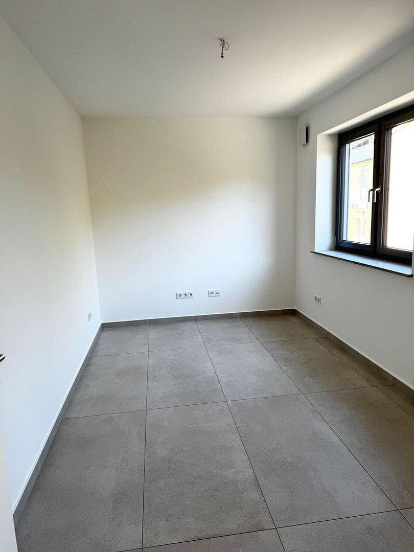 Pronájem bytu 3+1 86 m², Kaiserstraße 41c, Waldbröl, Severní Porýní-Vestfálsko Pronájem bytu 3+1 86 m², Kaiserstraße 41c, Waldbröl, Severní Porýní-Vestfálsko