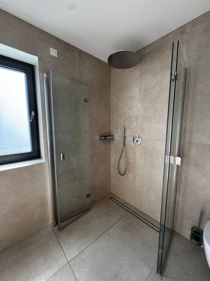 Pronájem bytu 3+1 86 m², Kaiserstraße 41c, Waldbröl, Severní Porýní-Vestfálsko Pronájem bytu 3+1 86 m², Kaiserstraße 41c, Waldbröl, Severní Porýní-Vestfálsko