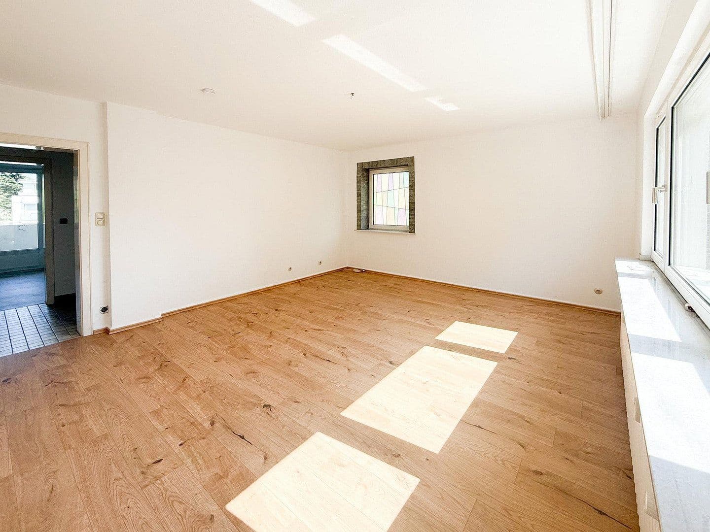 Pronájem bytu 2+1 59 m², Waldecker Str 11, Duisburg, Severní Porýní-Vestfálsko Pronájem bytu 2+1 59 m², Waldecker Str 11, Duisburg, Severní Porýní-Vestfálsko