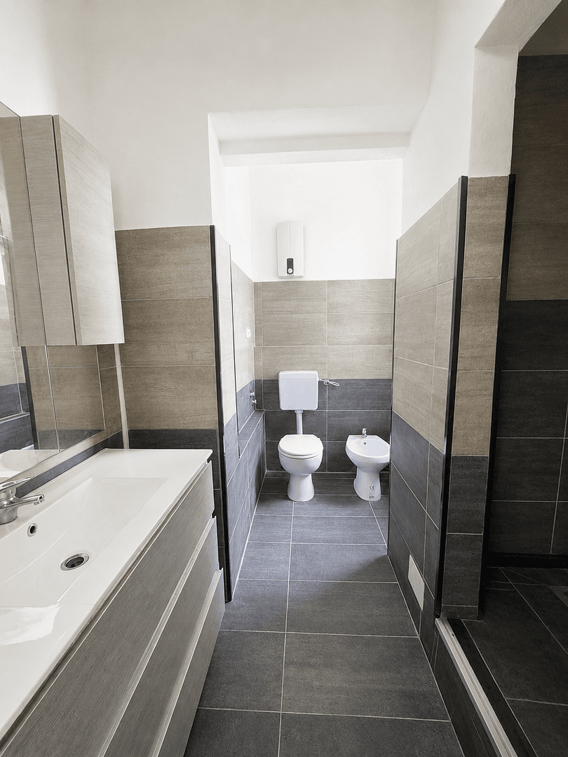 Pronájem bytu 4+1 90 m², Sankt Töniser Straße 4, Krefeld, Severní Porýní-Vestfálsko Pronájem bytu 4+1 90 m², Sankt Töniser Straße 4, Krefeld, Severní Porýní-Vestfálsko