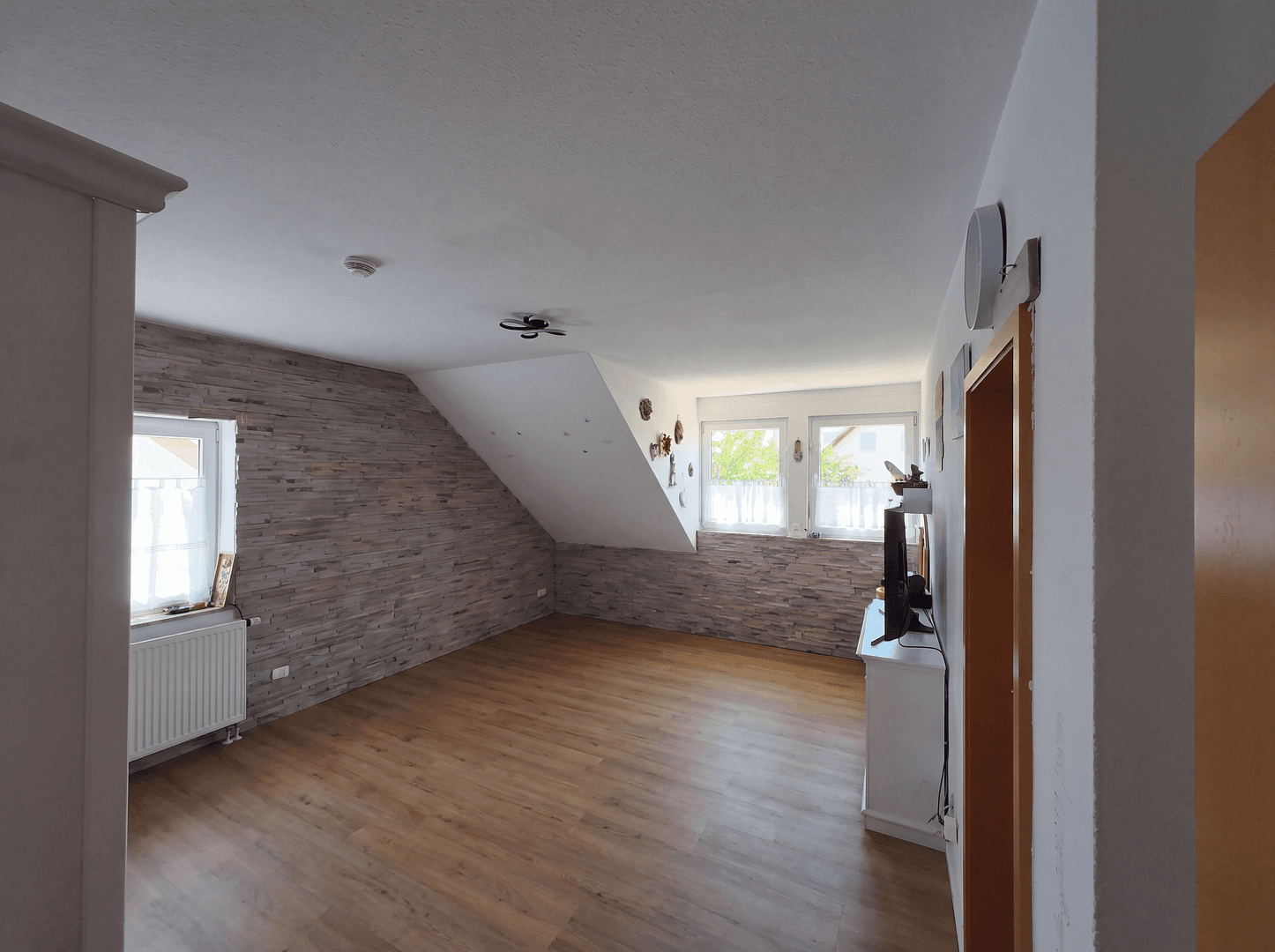 Prodej domu 133 m², pozemek 273 m², Gau-Odernheim, Porýní-Falc Prodej domu 133 m², pozemek 273 m², Gau-Odernheim, Porýní-Falc