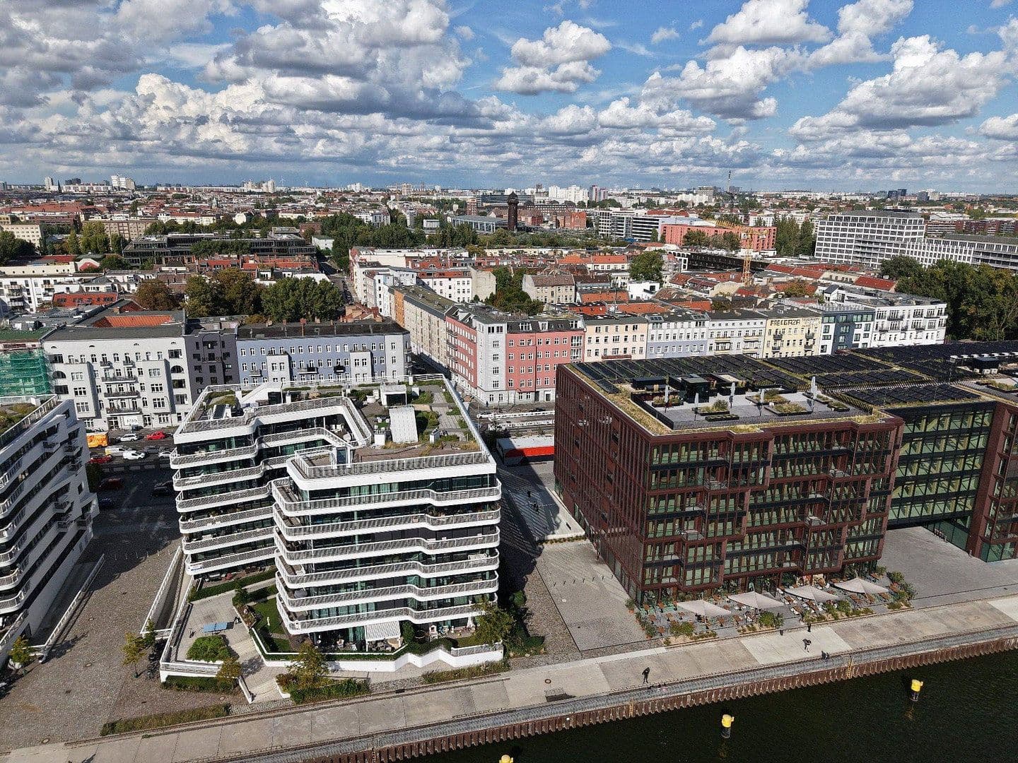 Prodej bytu 3+1 107 m², Berlin, Berlín Prodej bytu 3+1 107 m², Berlin, Berlín