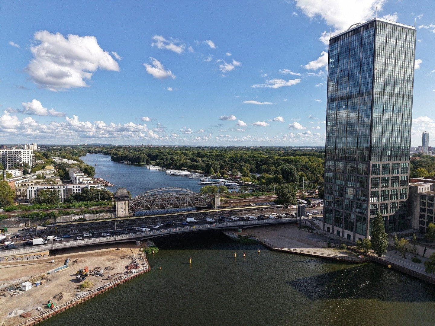 Prodej bytu 3+1 107 m², Berlin, Berlín Prodej bytu 3+1 107 m², Berlin, Berlín