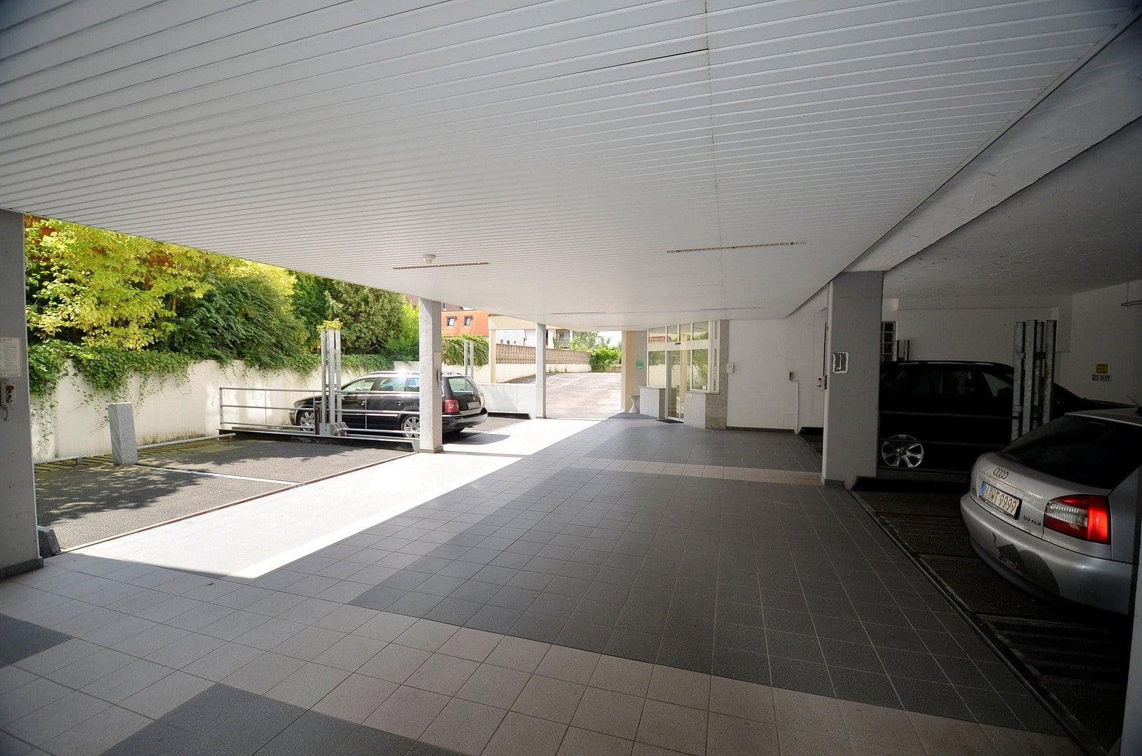 Prodej nebytového prostoru 1.084 m², Kirchstraße 11, Altbach, Bádensko-Württembersko Prodej nebytového prostoru 1.084 m², Kirchstraße 11, Altbach, Bádensko-Württembersko
